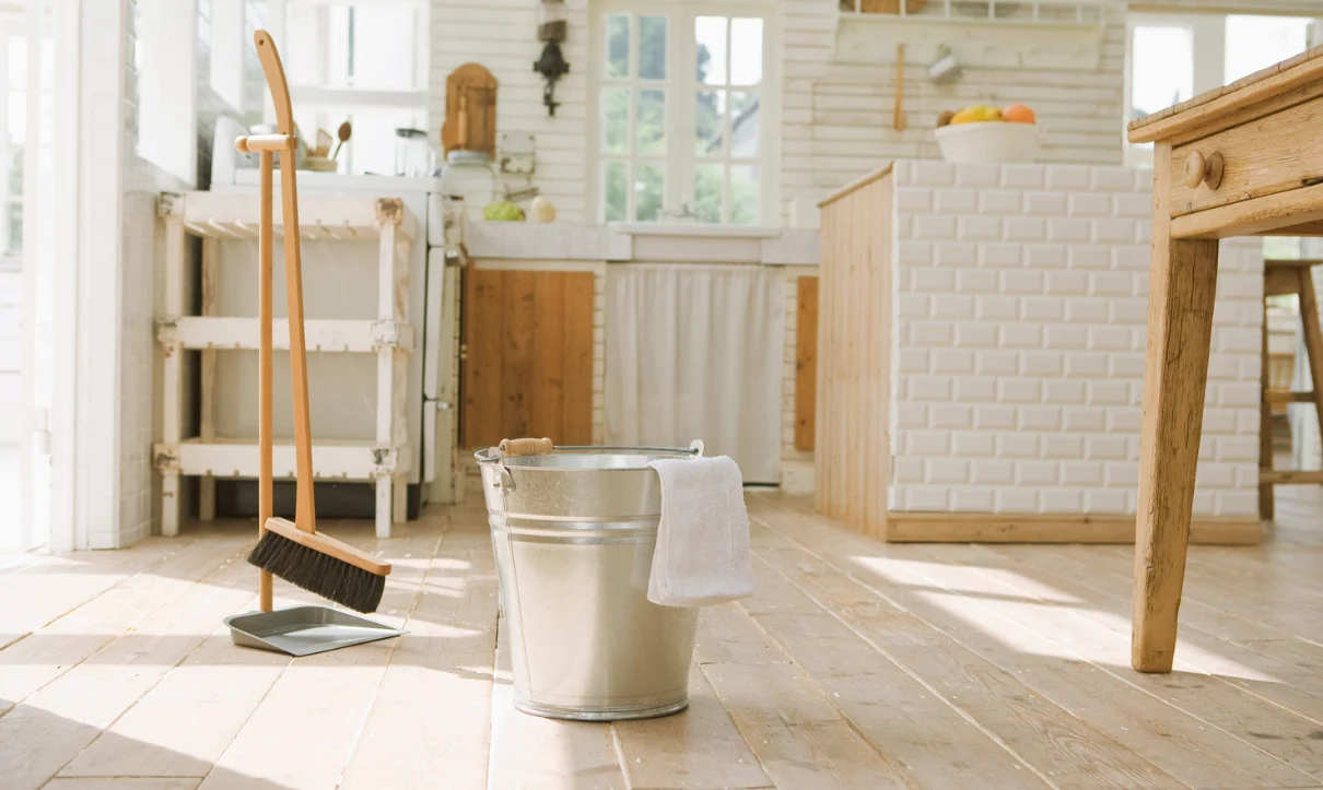 Weekly and bi-Weekly Cleaning